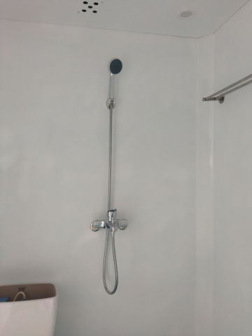 7D5EB22E 3888 4257 B06D D76408424C5A 1 105 c 360x480 - Nh&agrave; vệ sinh di động kết hợp nh&agrave; tắm gi&aacute; cạnh tranh nhất 2026